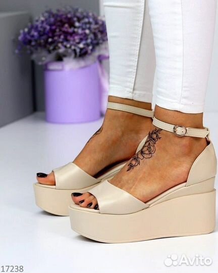 Босоножки женские 40 размер новые 10 см