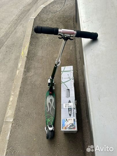 Б/У Детский самокат Micro Rocket (Швеция)