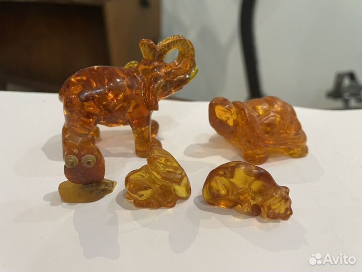 Фигурки из натурального камня