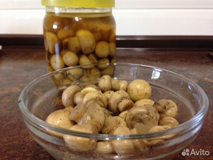 Шампиньоны маринованные