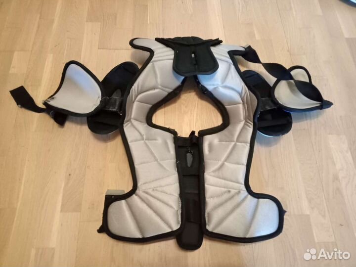 Нагрудник хоккейный jr l