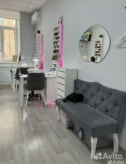Аренда рабочего места мастера маникюра