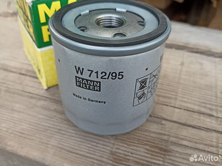 Фильтр масляный vag W712/95