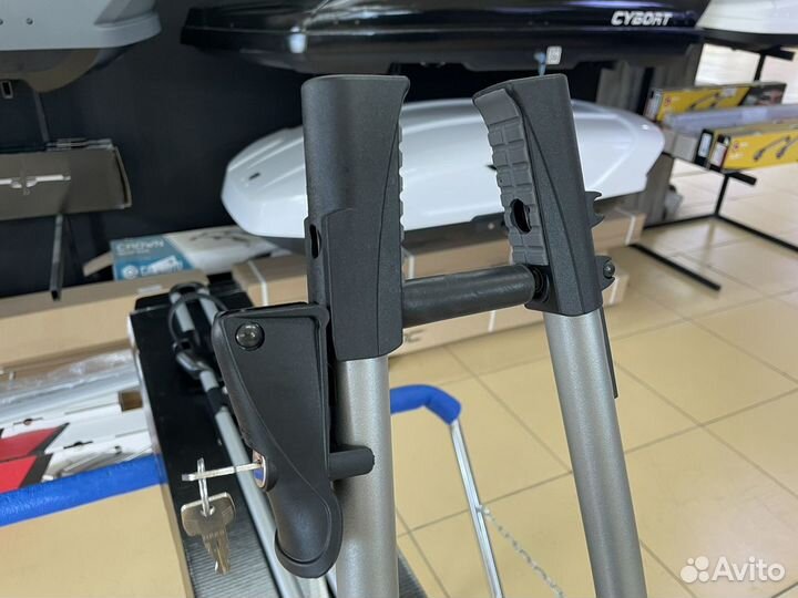 Велокрепление на крышу LADA Vesta