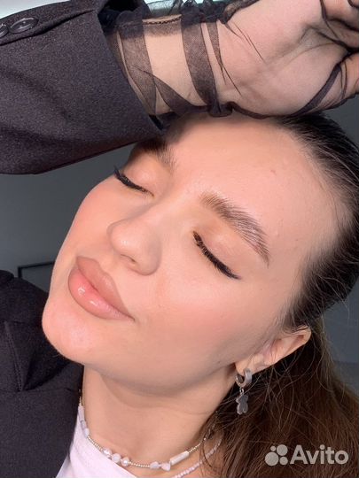 Мастер бровист