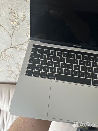 Macbook PRO 13 Retina Touch Bar i7 3.3ghz/16gb