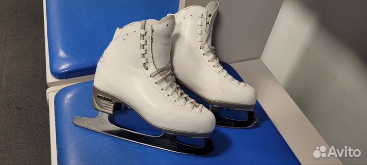 Коньки фигурные профессиональные Risport RF 4