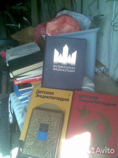 Книги, сказки библиотека приключений, энциклопедии