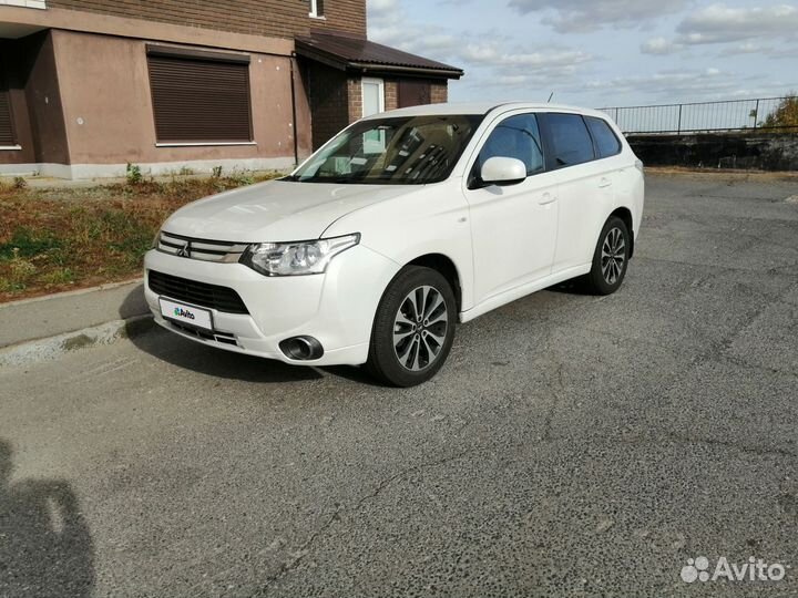 Mitsubishi Outlander 2.0 CVT, 2015, 127 000 км