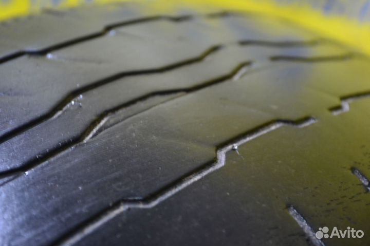 Bridgestone Dueler H/T D687 225/70 R16