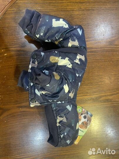 Зимний комбинезон для маленькой собаки