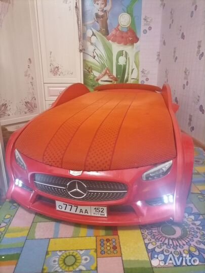 Детская кровать машина с подсветкой