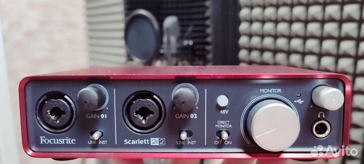 Focusrite scarlett 2i2