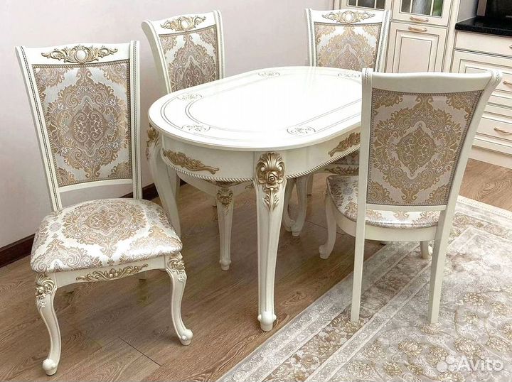 Столы и стулья