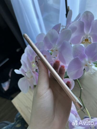 iPhone 8 Plus, 64 ГБ