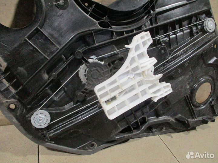 Стеклоподъемник задний левый Kia Ceed 3 (CD)