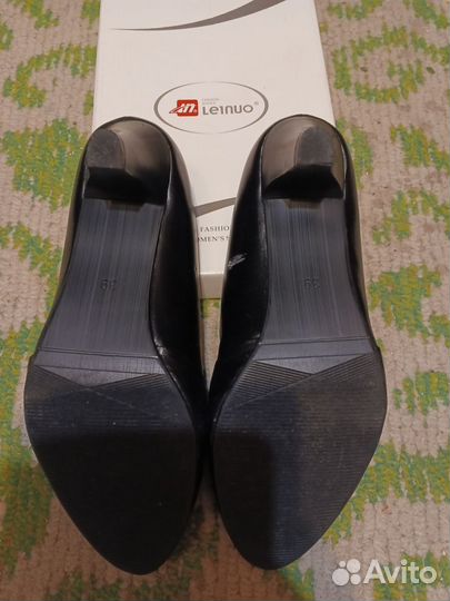 Женские, состояние отличное