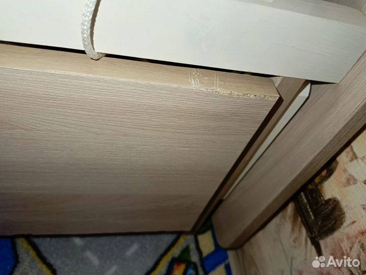 Детская кроватка с маятником