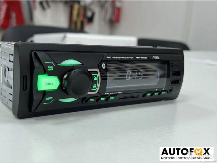 Магнитола Aura AMH-105BT блютуз
