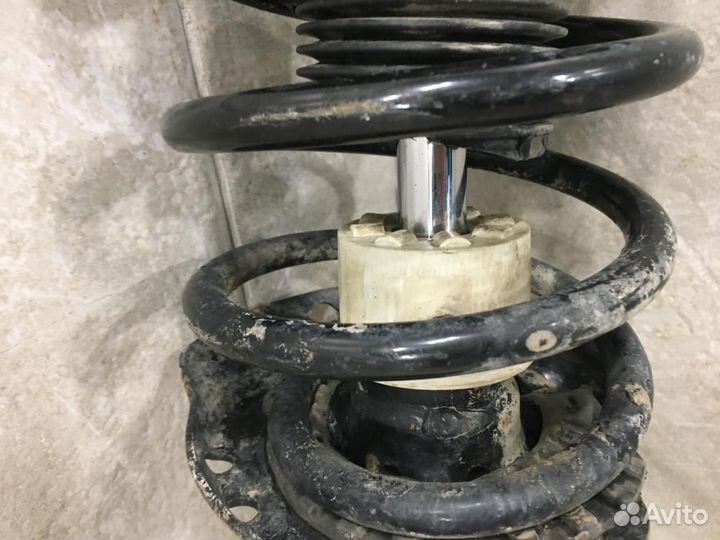 Амортизатор передний правый Volvo S80 2006-2016 AS