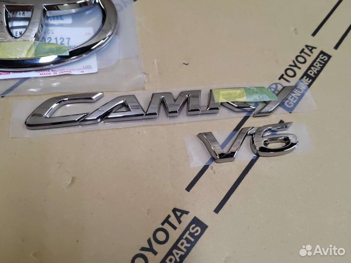 Эмблема toyota camry v6