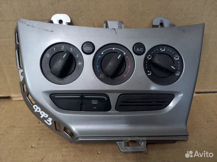 Блок управления климат-контролем Ford Focus 3