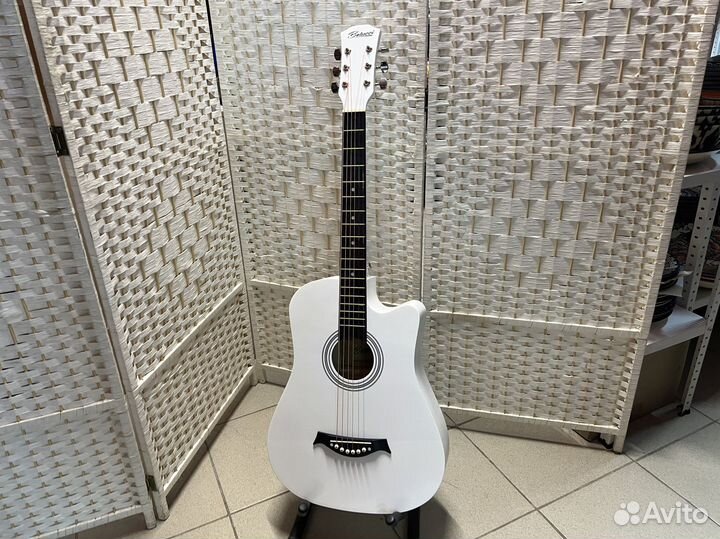 Гитара Акустика