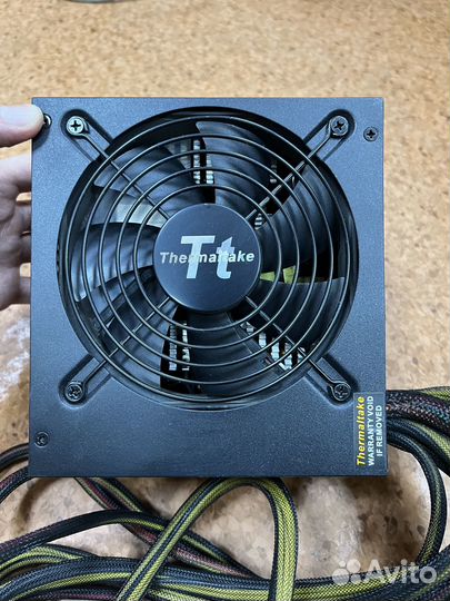 Блок питания 700w thermaltake 80 plus