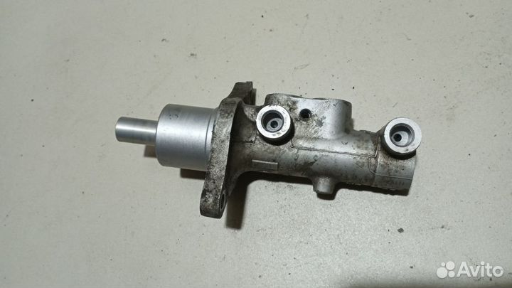 Главный тормозной цилиндр Mazda 3