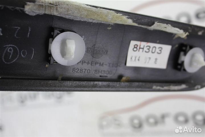 Молдинг двери задней правой Nissan X-Trail T30