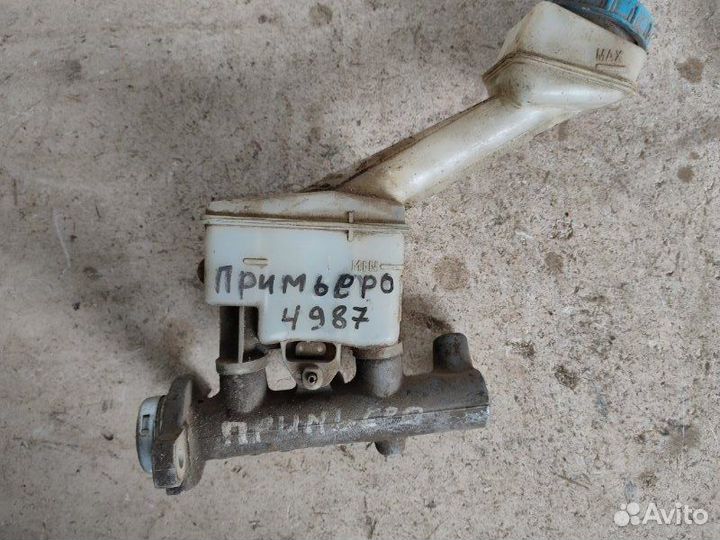 Главный тормозной цилиндр Nissan Primera P12