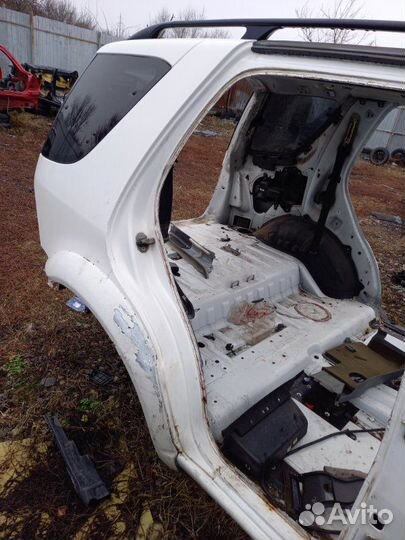 Крыло заднее правое Mercedes-Benz M-Class W163