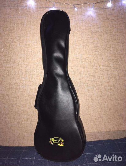 Гитара укулеле