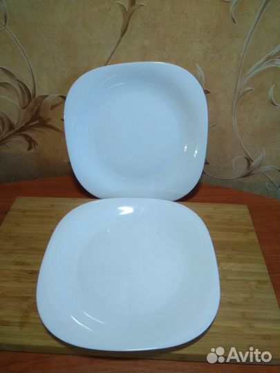 Набор тарелок
