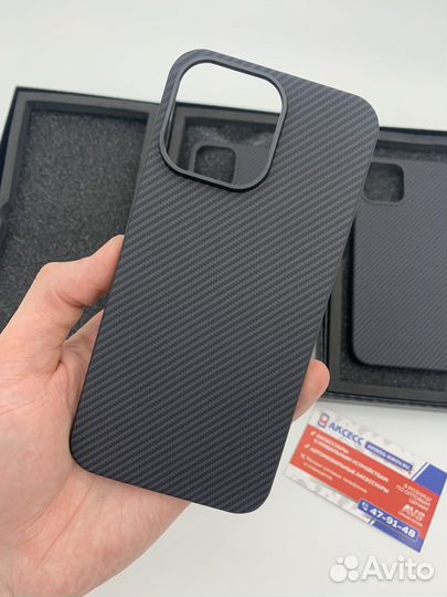 Карбоновый чехол для iPhone
