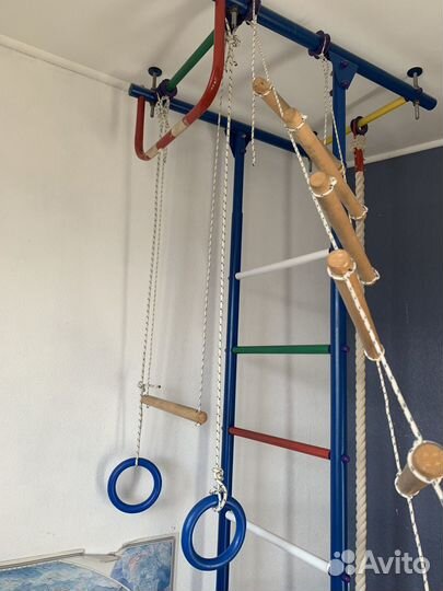 Шведская стенка с турником