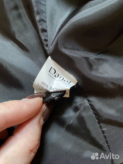 Жилетка костюмная 42