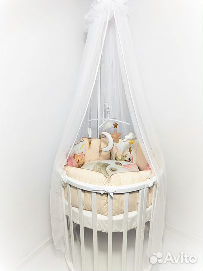 Комплект в детскую кроватку с бортиками