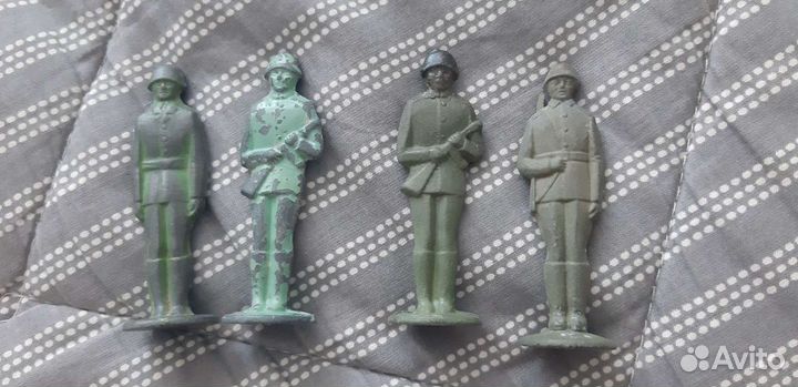 Игрушки СССР Солдатики