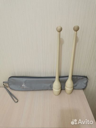 Булавы для художественной гимнастики 40,5 Sasaki