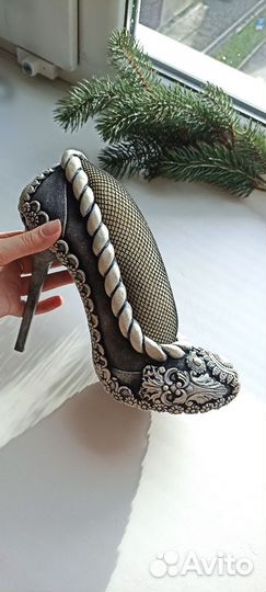 Новая туфелька игольница декоративная статуэтка