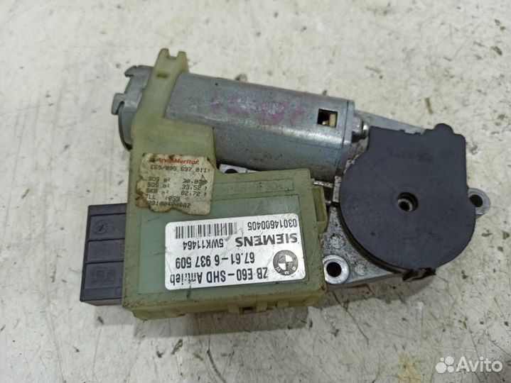 Моторчик люка бмв 5 E60/E61