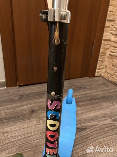 Самокат трехколесный