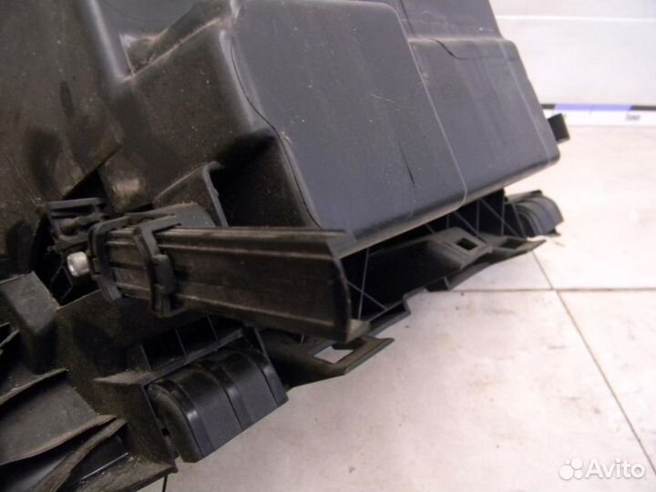 Бардачок Astra J 2010