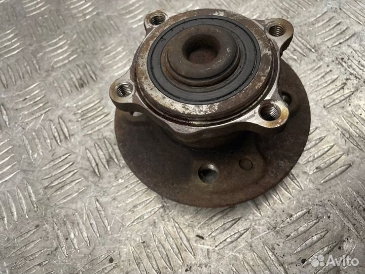 Ступица задняя левая Mini Cooper S R53 W11 2006