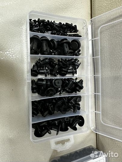 Клипсы автомобильные