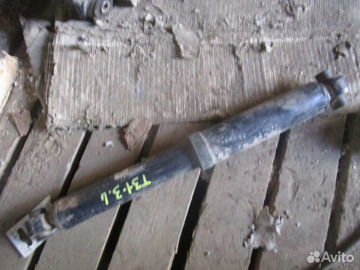 Амортизатор задний Nissan X-Trail T31