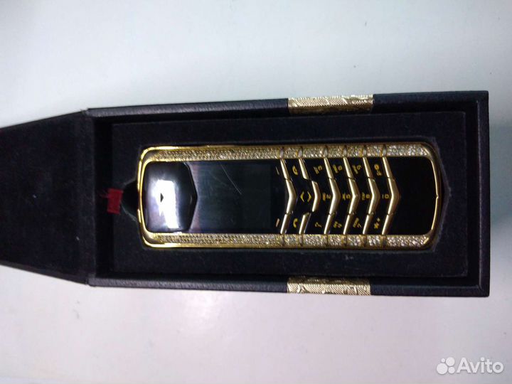 Vertu Signature M