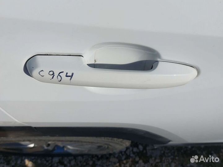 Toyota Rav4 ха50 дверные ручки задние