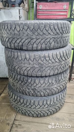 Nokian Tyres Nordman 4 215/65 R16